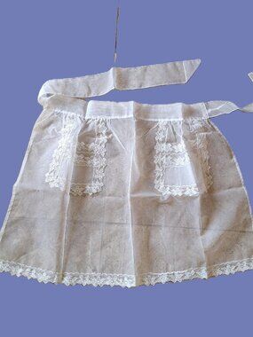 Apron in White Organza with Pockets